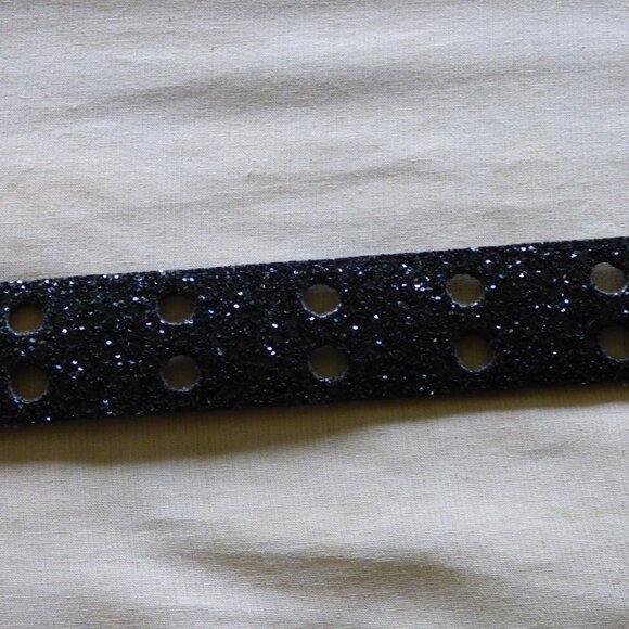 VINTAGE BLACK GLITTER PANT / SKIRT BELT PREOWNED TOTAL OF 41\